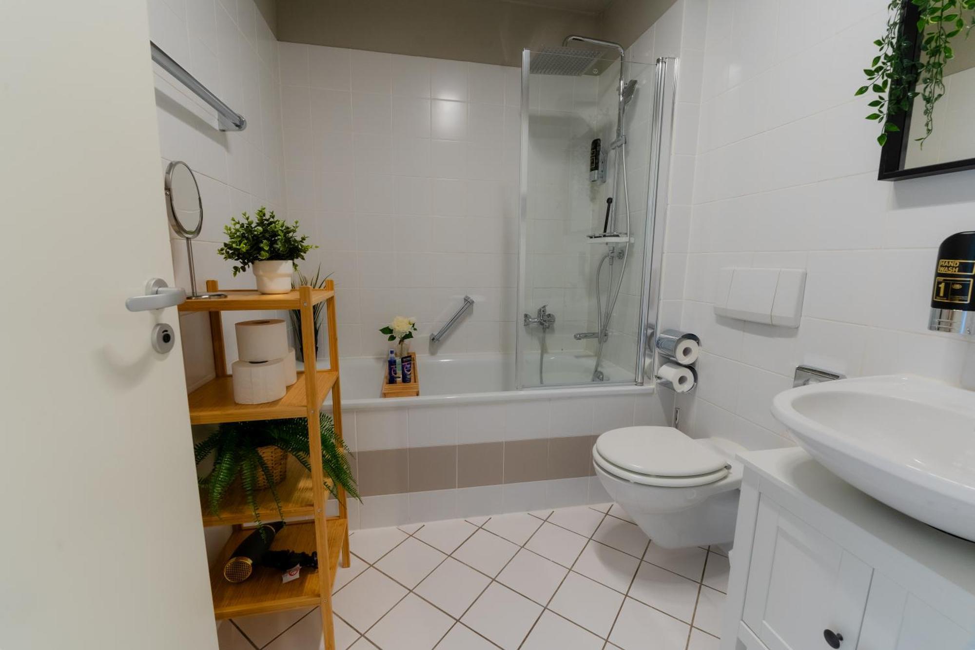 מגדבורג Deluxe Apartment I Klimaanlage I Tiefgarage I Balkon I Wlan מראה חיצוני תמונה